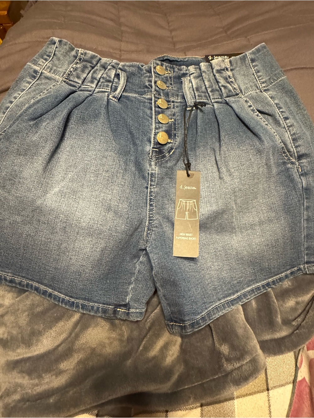 d. jeans High-Waist Paperbag Denim Shorts in Medium Blue